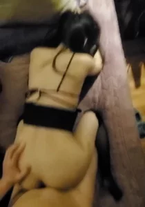 后入黑丝学生妹