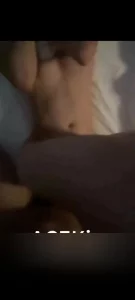 深圳极品女大学生高潮抽搐，学生可约