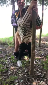 人妻在小树林的快乐（烟台寻女）