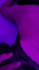 老婆撅着屁股被操。