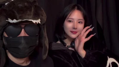 [原创] 极品美女莉莉丝做客怪兽房间，大尺度游戏你受的了？！