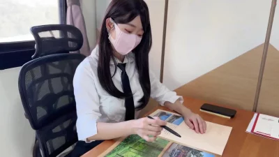 房地产中介的美女销冠！只要买房送逼挣钱养男友